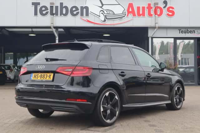 Audi A3 (2015) thumbnail 3