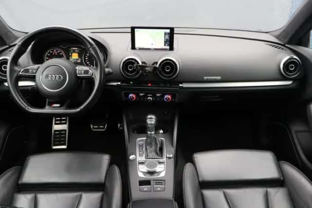 Audi A3 (2015) thumbnail 5