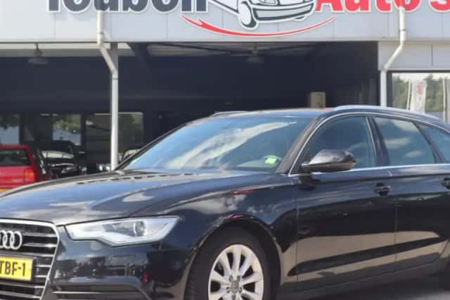 Audi A6 (2012) thumbnail 1