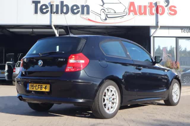 BMW 1-Serie (2010) thumbnail 2