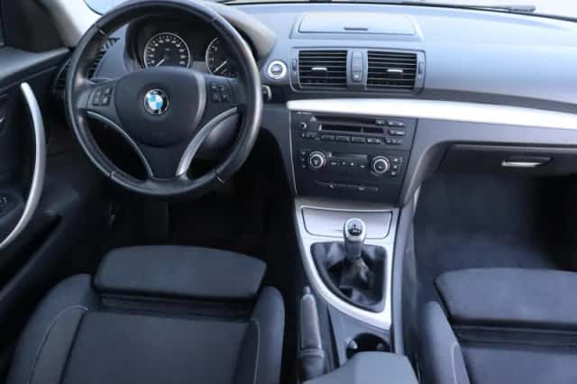 BMW 1-Serie (2010) thumbnail 3