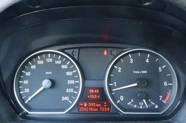 BMW 1-Serie (2010) thumbnail 4