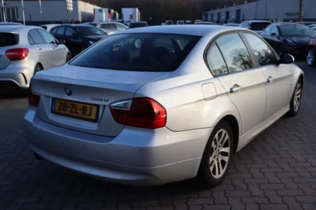 BMW 3-Serie (2008) thumbnail 6