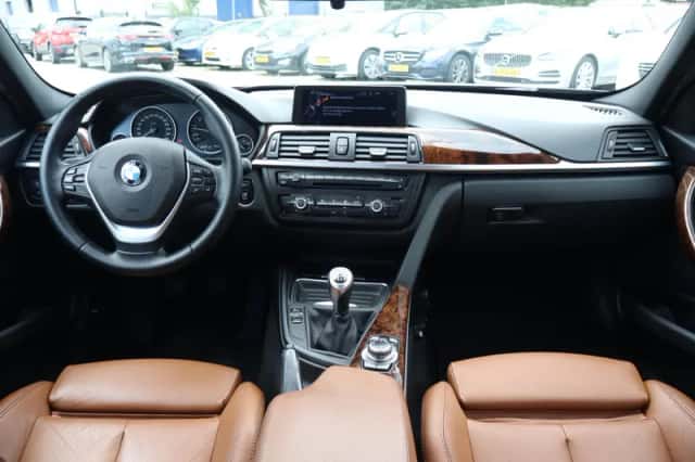 BMW 3-Serie (2013) thumbnail 4