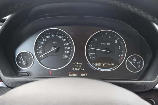 BMW 3-Serie (2013) thumbnail 6