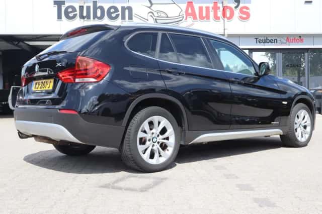 BMW X1 (2011) thumbnail 3