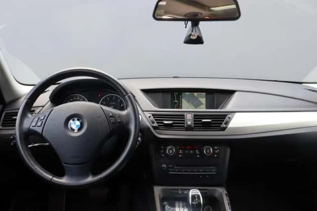 BMW X1 (2011) thumbnail 5