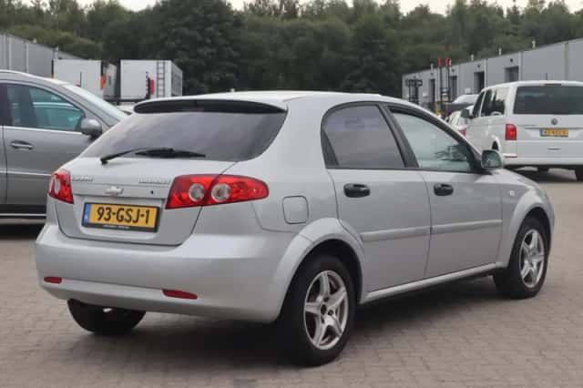 Chevrolet Lacetti (2008) thumbnail 2