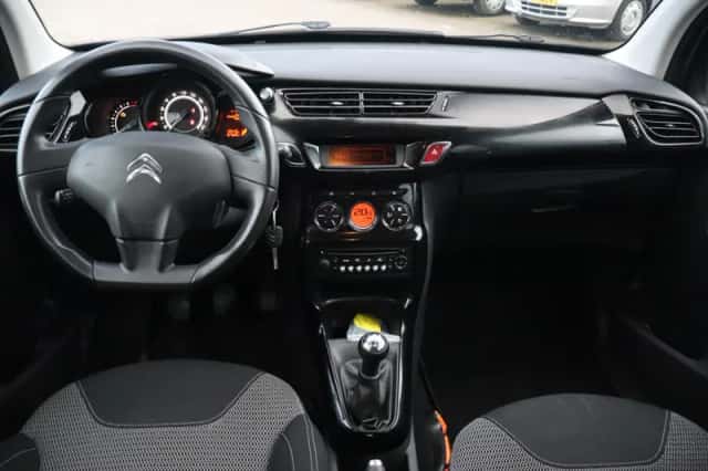 Citroën C3 (2014) thumbnail 2