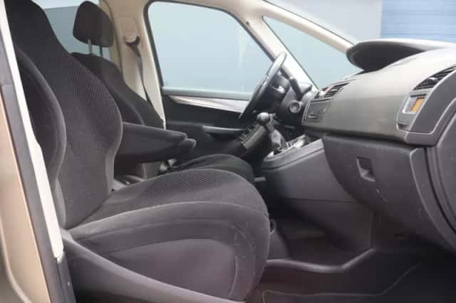 Citroën C4 Picasso (2008) thumbnail 4
