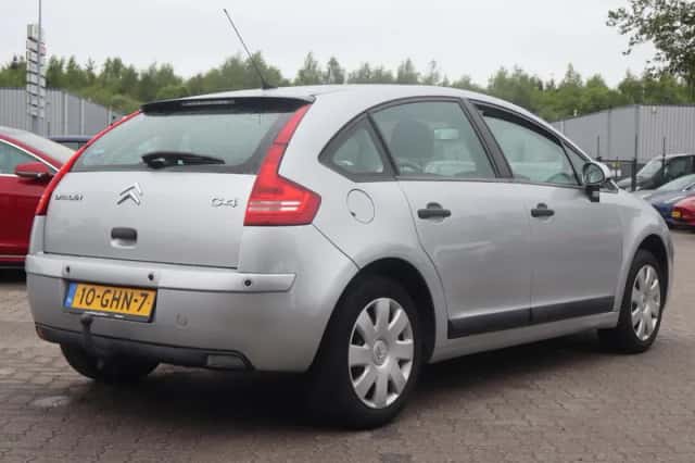 Citroën C4 (2008) thumbnail 3