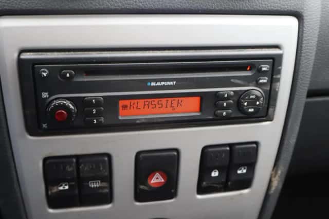 Dacia Logan (2008) thumbnail 5