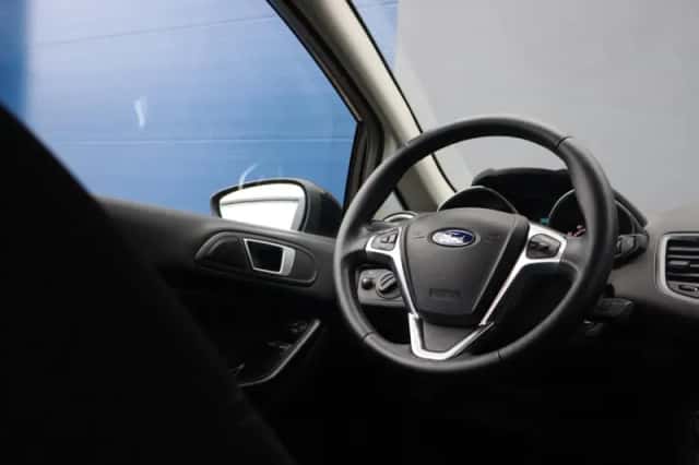 Ford Fiesta (2017) thumbnail 5