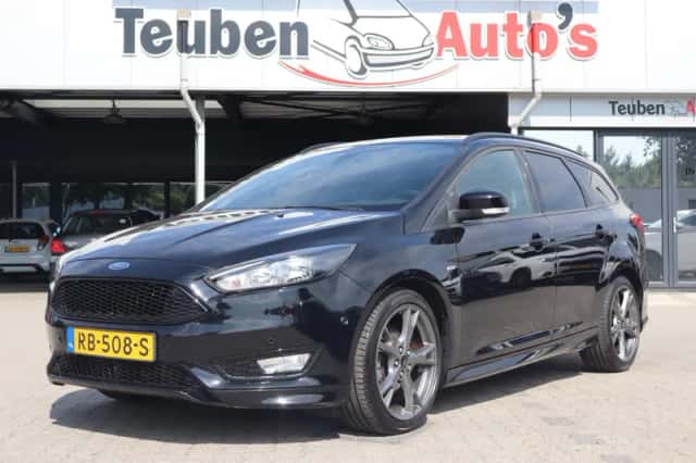 Ford Focus (2017) thumbnail 2