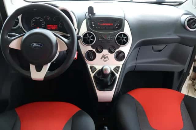 Ford Ka (2009) thumbnail 3