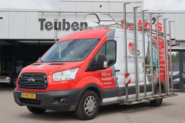 Ford Transit (2019) thumbnail 2