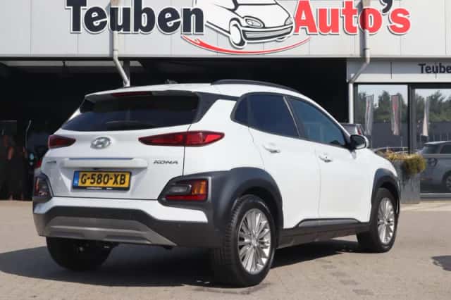 Hyundai Kona (2018) thumbnail 3