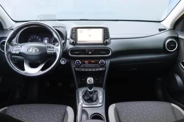Hyundai Kona (2018) thumbnail 4
