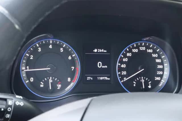 Hyundai Kona (2018) thumbnail 6