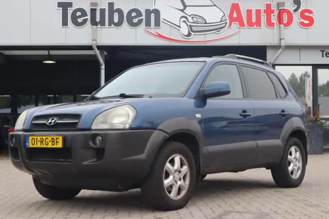 Hyundai Tucson (2005) thumbnail 1