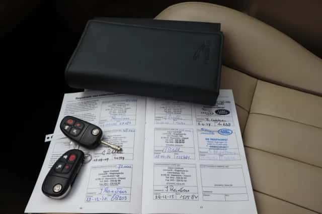 Jaguar S-Type (2008) thumbnail 4