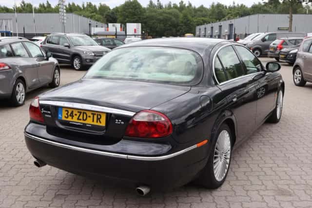 Jaguar S-Type (2008) thumbnail 6