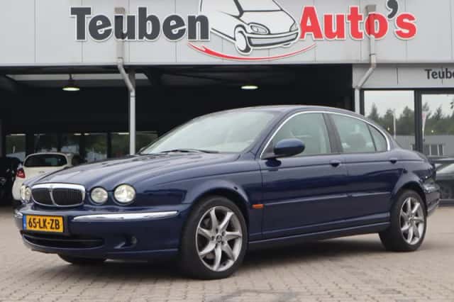 Jaguar X-Type (2003) thumbnail 2