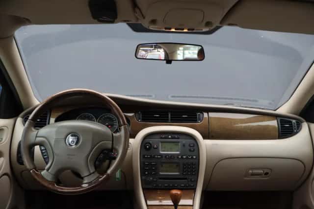 Jaguar X-Type (2003) thumbnail 5
