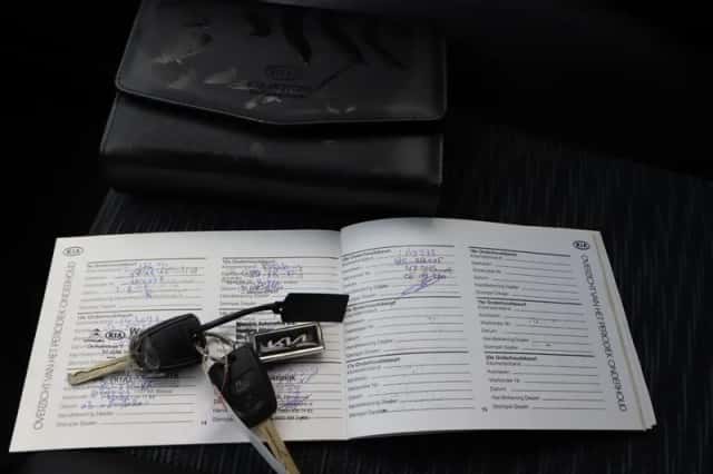 Kia Cee'd (2007) thumbnail 3