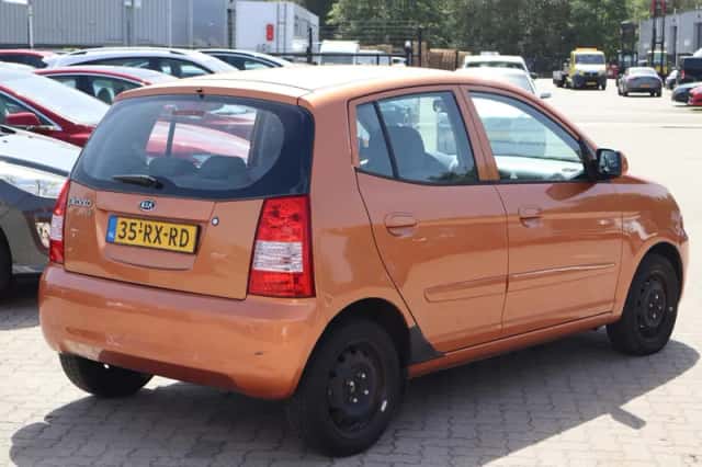 Kia Picanto (2005) thumbnail 3