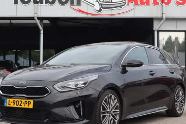 Kia Proceed (2021) thumbnail 1