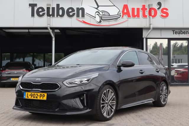 Kia Proceed (2021) thumbnail 2