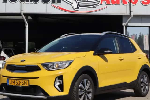 Kia Stonic (2020) thumbnail 1