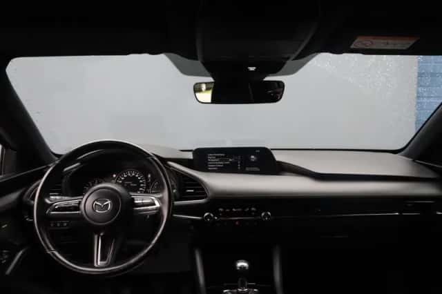 Mazda 3 (2019) thumbnail 5