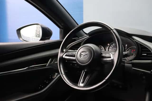 Mazda 3 (2019) thumbnail 6