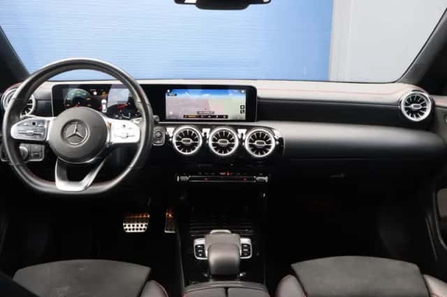 Mercedes-Benz CLA-Klasse (2019) thumbnail 4