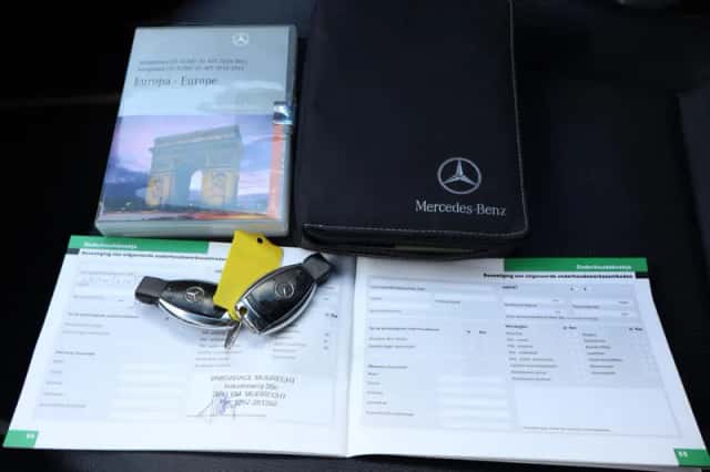 Mercedes-Benz CLC (2010) thumbnail 3