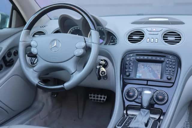 Mercedes-Benz SL-Klasse (2005) thumbnail 5