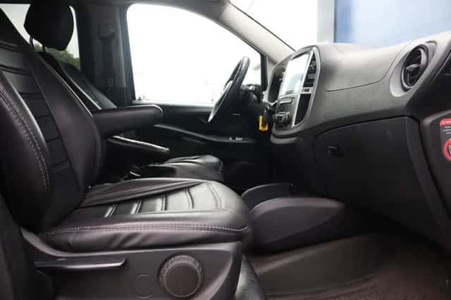 Mercedes-Benz Vito (2016) thumbnail 6