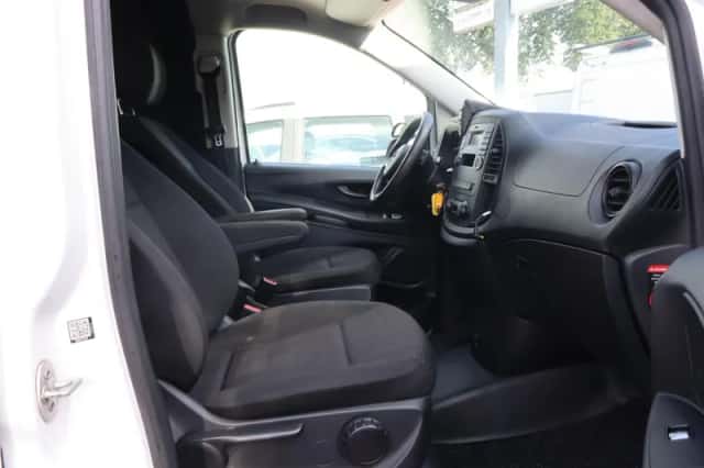Mercedes-Benz Vito (2018) thumbnail 5