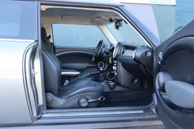 MINI Clubman (2009) thumbnail 6
