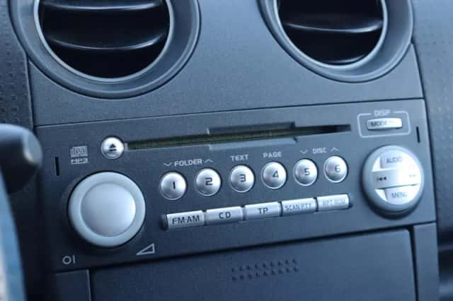 Mitsubishi Colt (2006) thumbnail 6