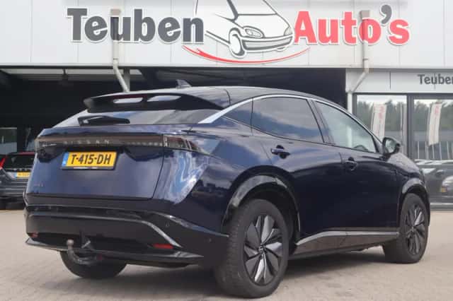 Nissan Ariya (2023) thumbnail 3