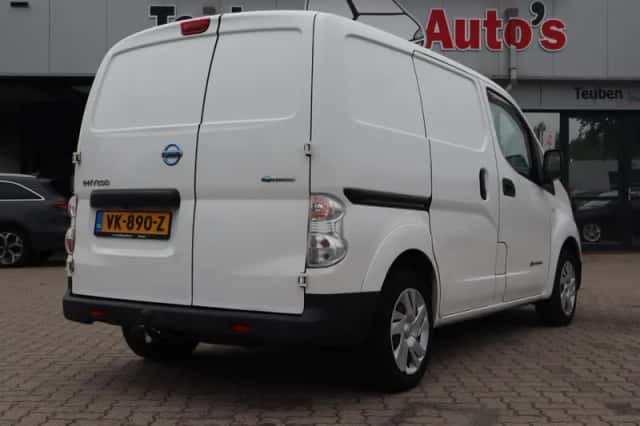 Nissan E-NV200 (2014) thumbnail 2