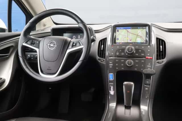 Opel Ampera (2012) thumbnail 5