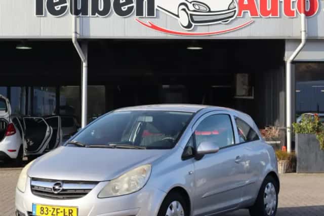 Opel Corsa (2008) thumbnail 1