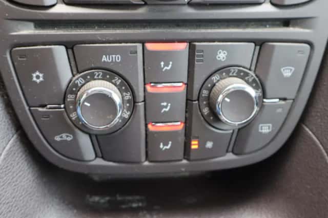 Opel Meriva (2012) thumbnail 5