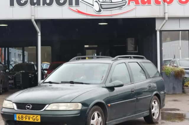 Opel Vectra (2000) thumbnail 1