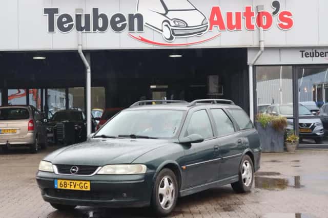 Opel Vectra (2000) thumbnail 2