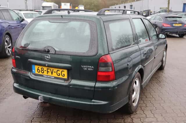 Opel Vectra (2000) thumbnail 5